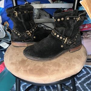 UGG Ankle Boots 7.5
